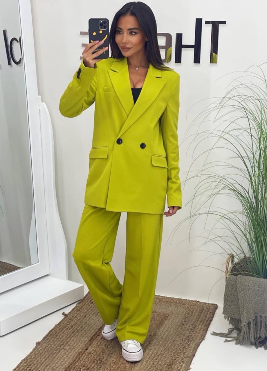 Buttoned blazer and trouser lime green Leya Boutique
