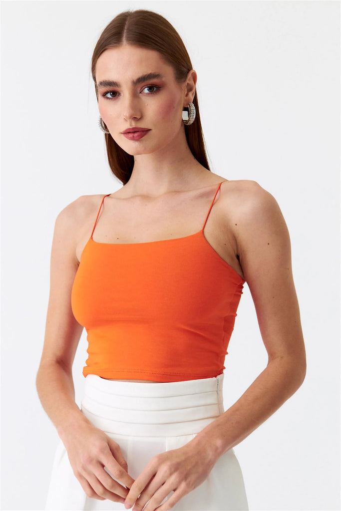 Top With Rope Crop top with rope hanger | Leya Boutique