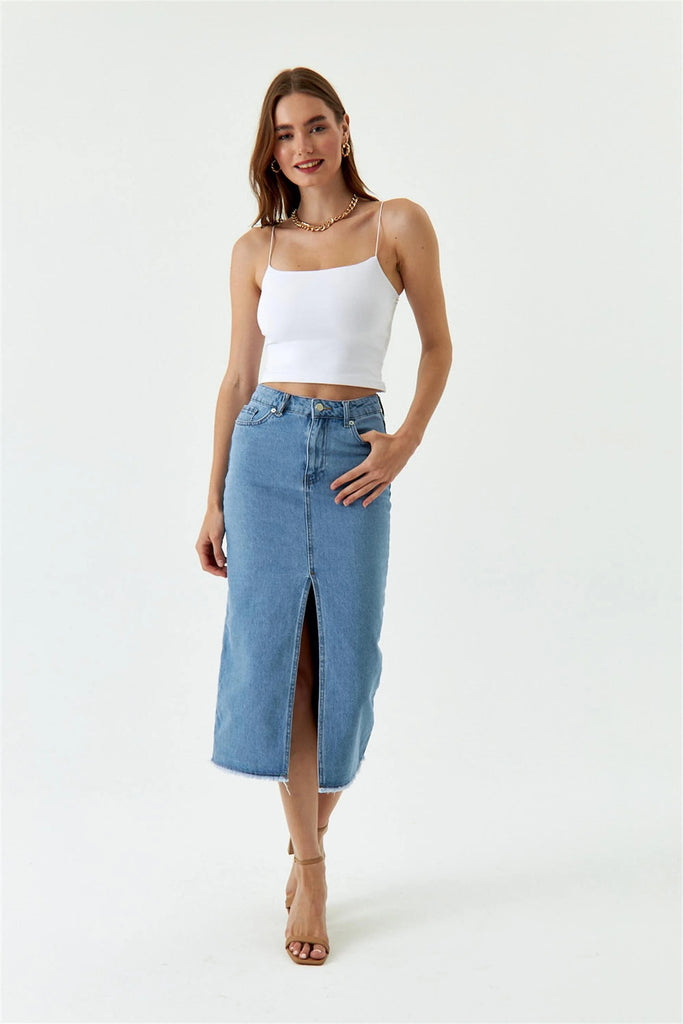 Top With Rope Crop top with rope hanger | Leya Boutique